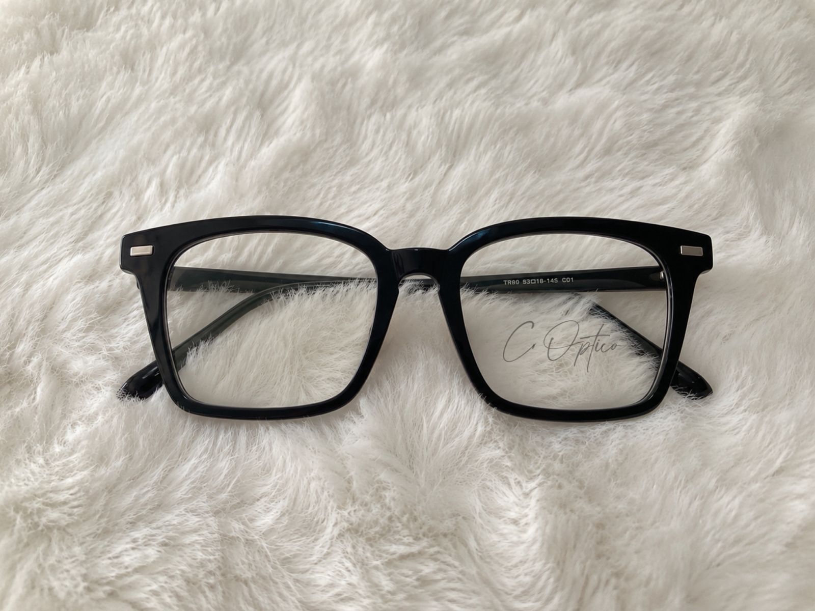 Carcasa negra elegante